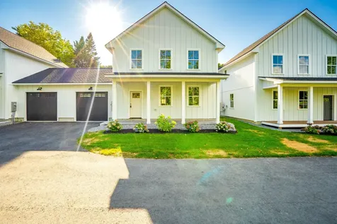 17 Magnolia Lane Gardiner ME 04345