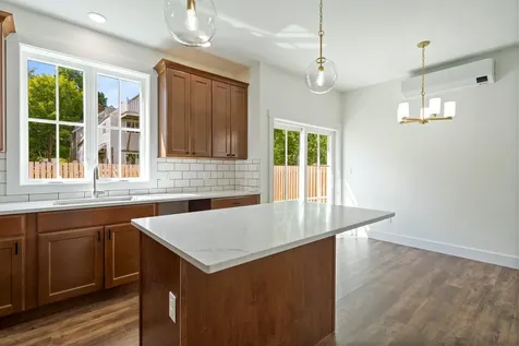 17 Magnolia Lane Gardiner ME 04345