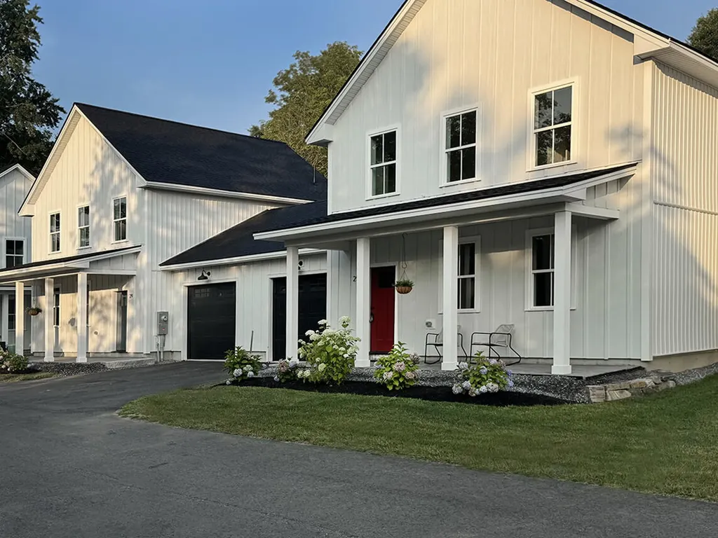 21 Magnolia Lane Gardiner ME 04345