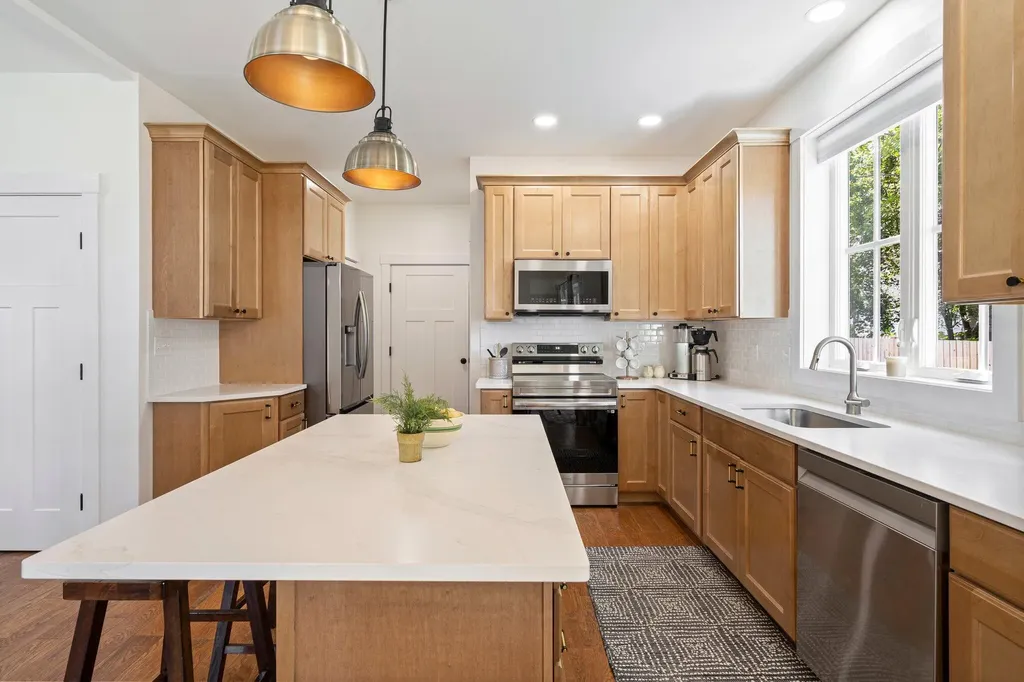 21 Magnolia Lane Gardiner ME 04345
