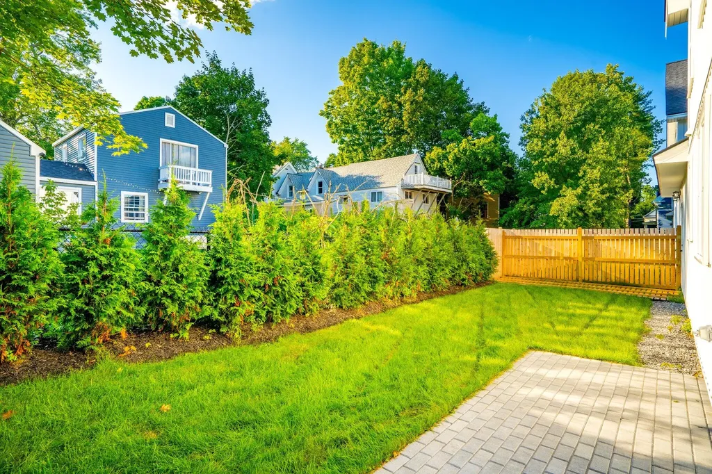 21 Magnolia Lane Gardiner ME 04345