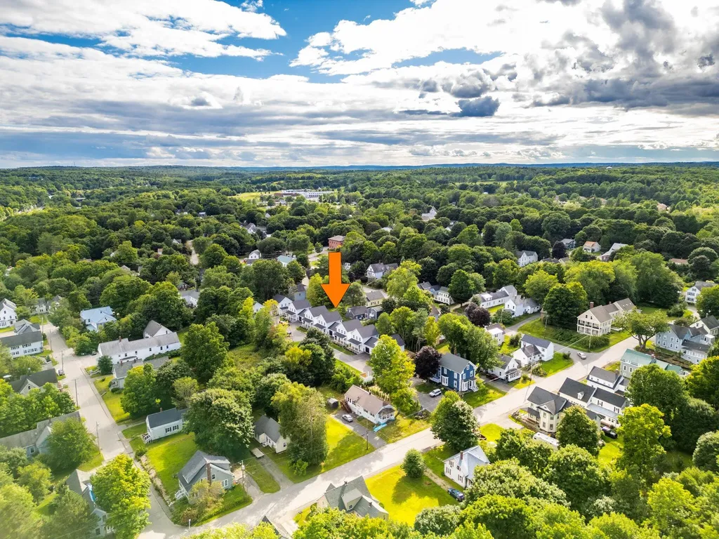 21 Magnolia Lane Gardiner ME 04345