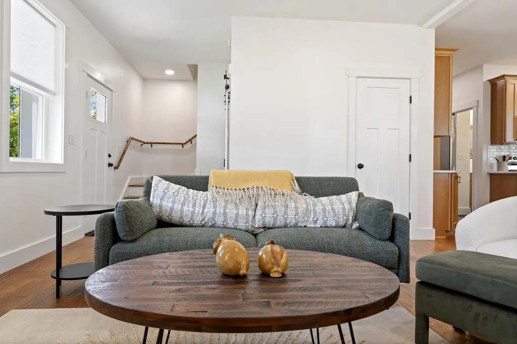 21 Magnolia Lane Gardiner ME 04345