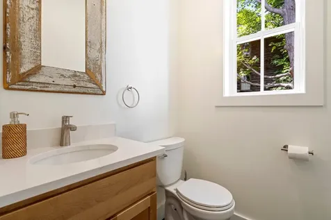 21 Magnolia Lane Gardiner ME 04345