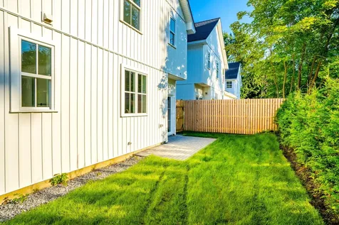 21 Magnolia Lane Gardiner ME 04345