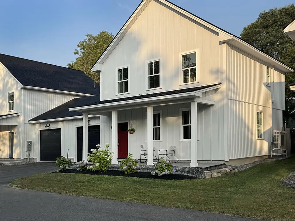 25 Magnolia Lane Gardiner ME 04345