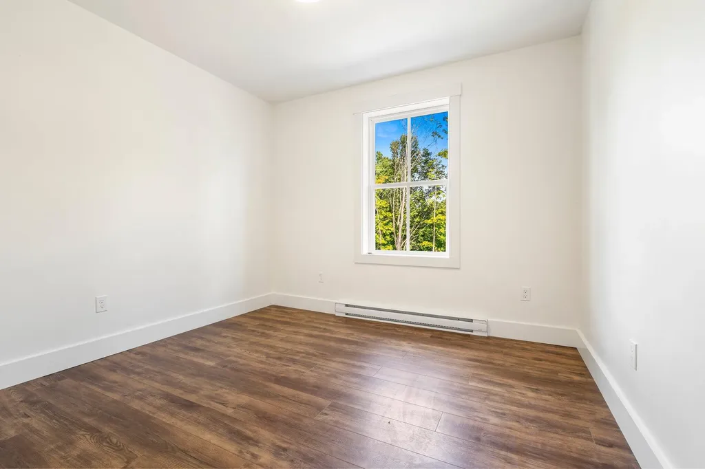 25 Magnolia Lane Gardiner ME 04345