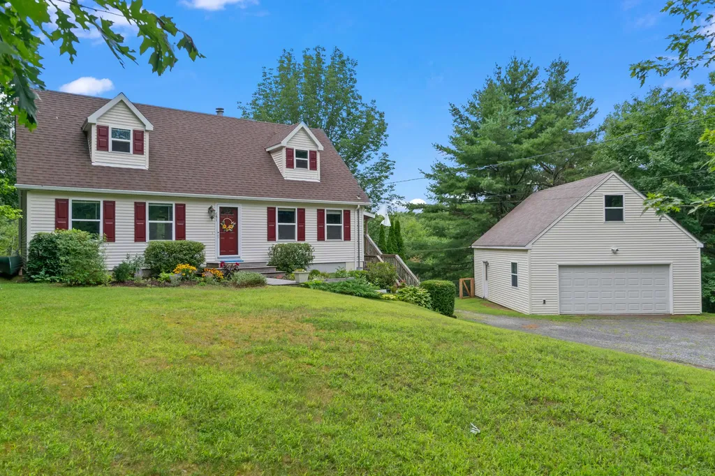 691 Beech Hill Road Northport ME 04849