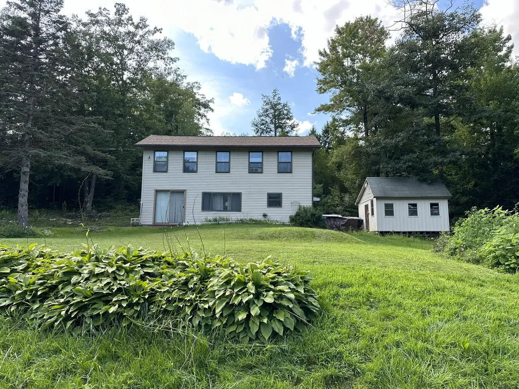 21 Pine Drive Sidney ME 04330