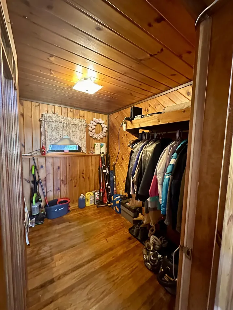 21 Pine Drive Sidney ME 04330