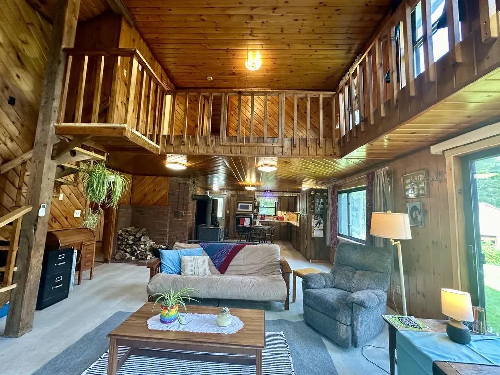 21 Pine Drive Sidney ME 04330