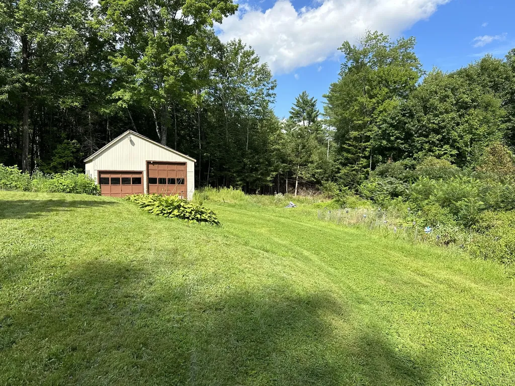21 Pine Drive Sidney ME 04330