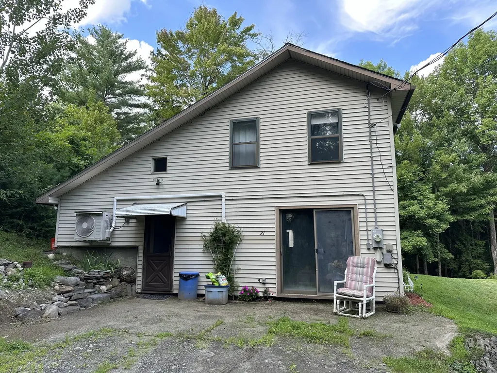 21 Pine Drive Sidney ME 04330