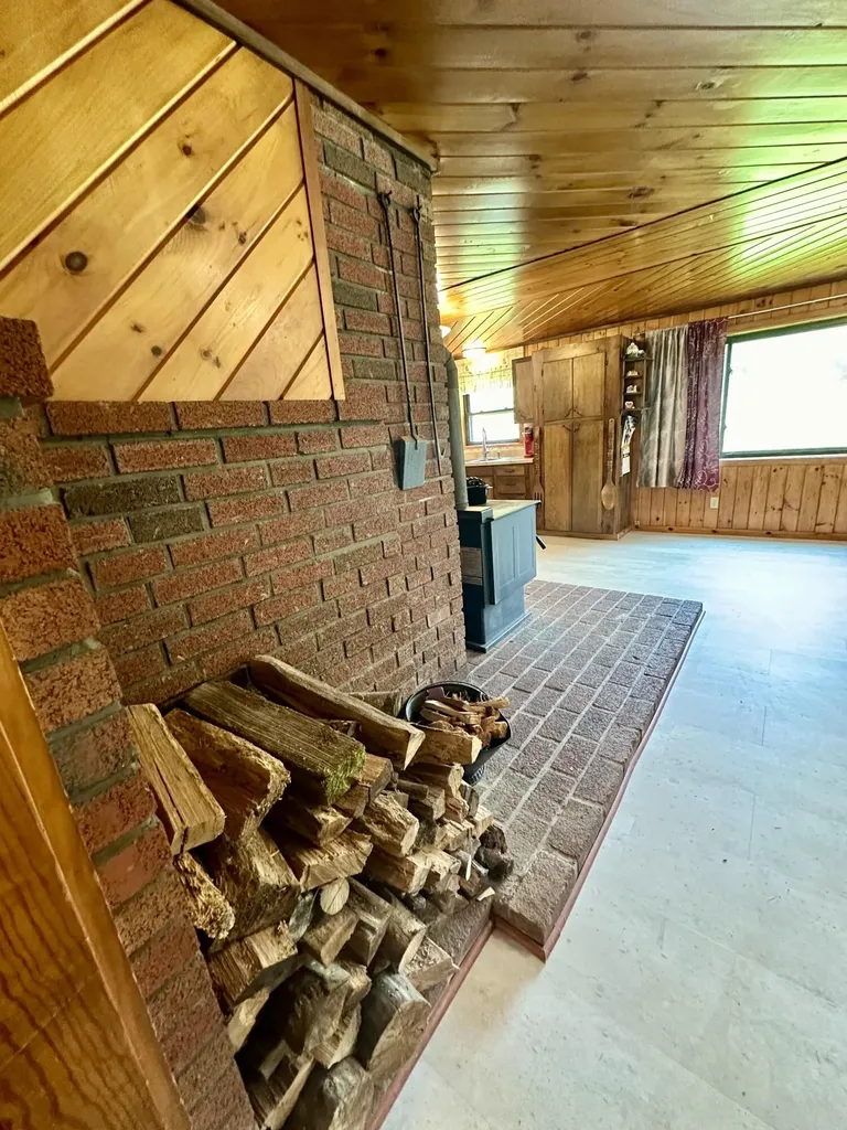21 Pine Drive Sidney ME 04330
