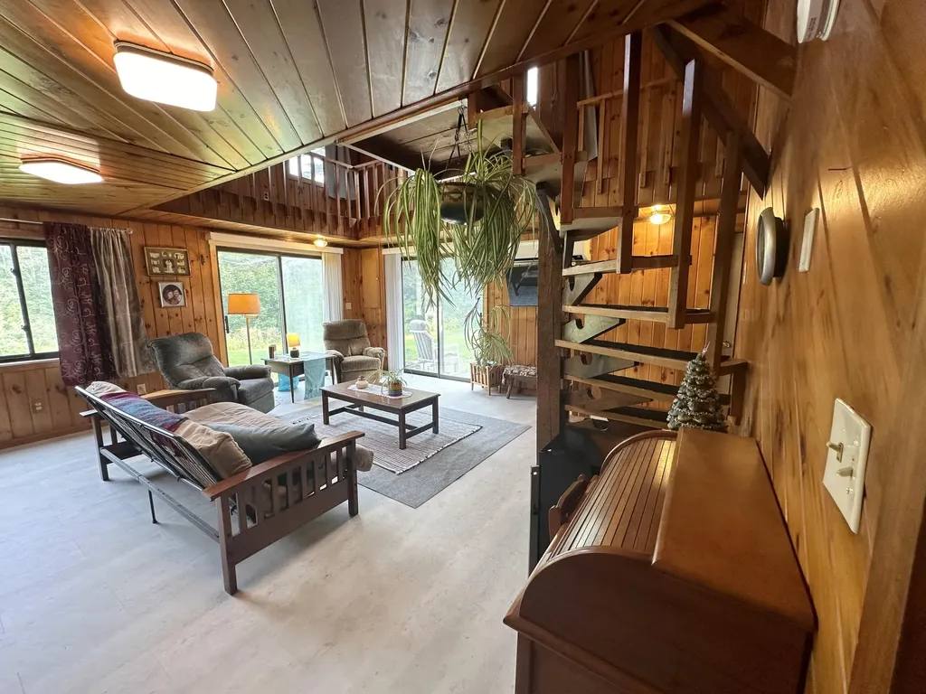 21 Pine Drive Sidney ME 04330