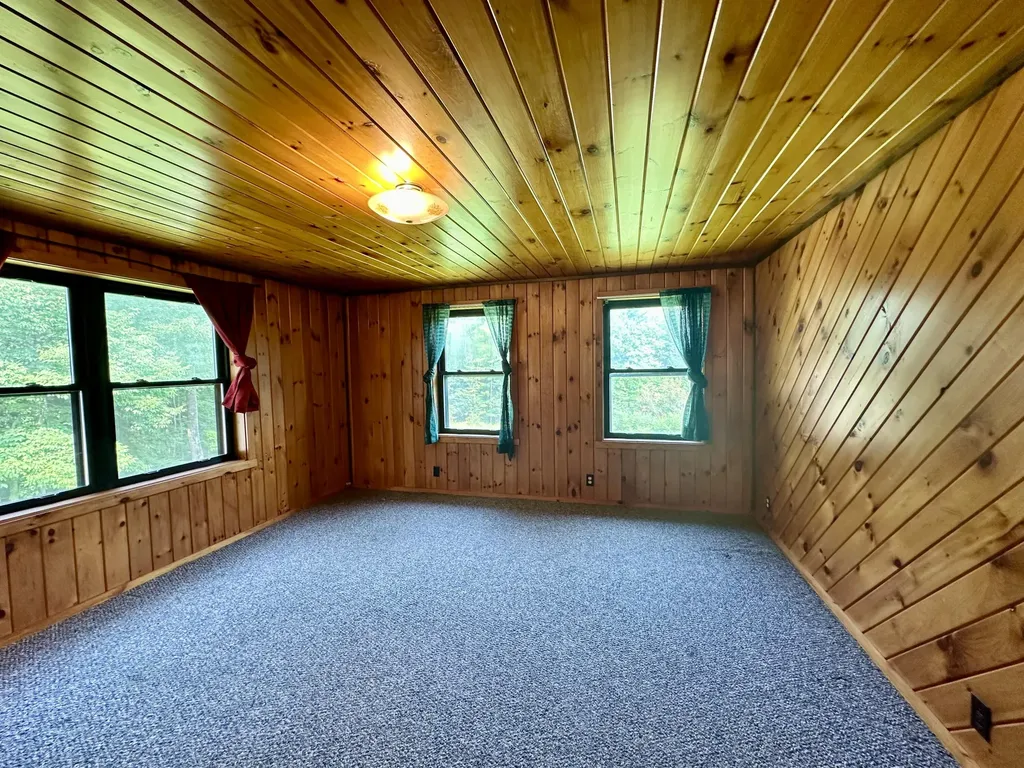 21 Pine Drive Sidney ME 04330