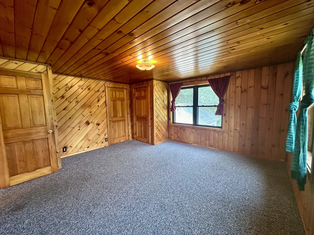 21 Pine Drive Sidney ME 04330