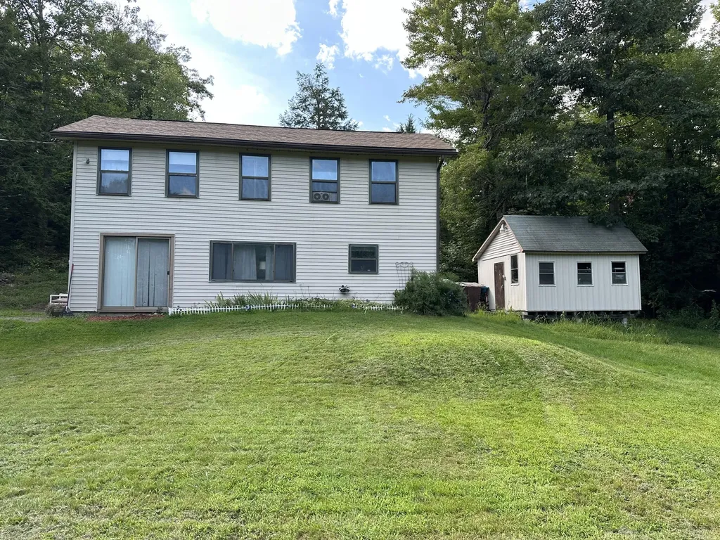 21 Pine Drive Sidney ME 04330