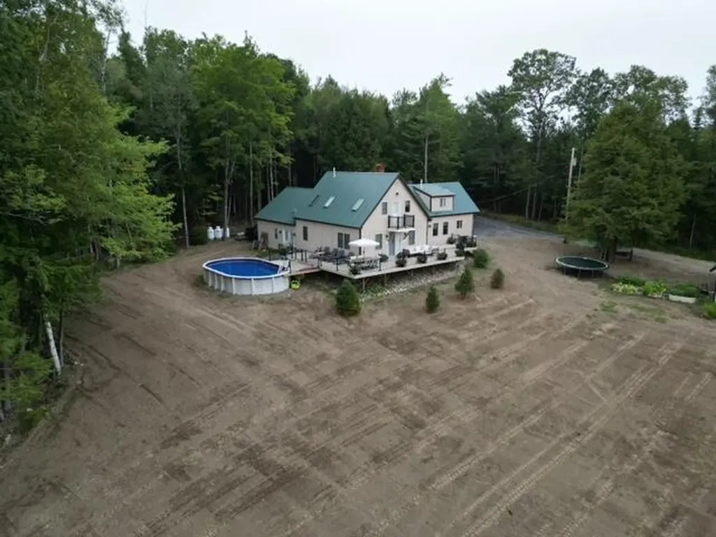 67 Tacconet Road Palmyra ME 04965