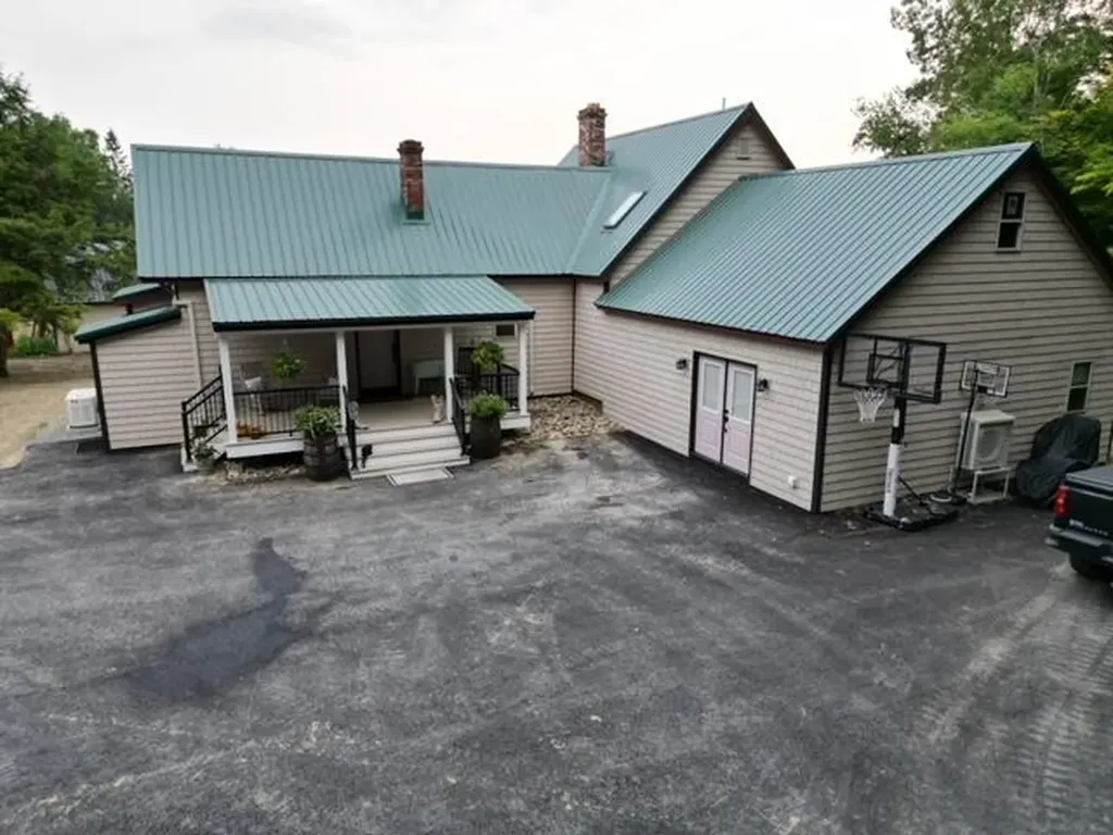 67 Tacconet Road Palmyra ME 04965