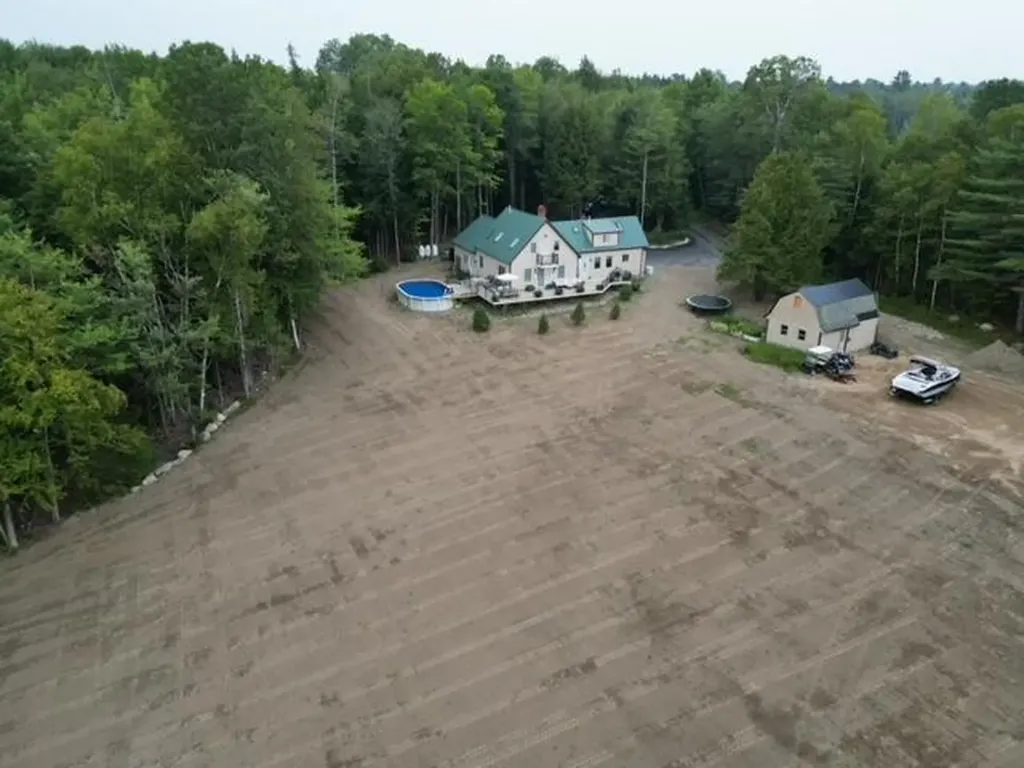 67 Tacconet Road Palmyra ME 04965