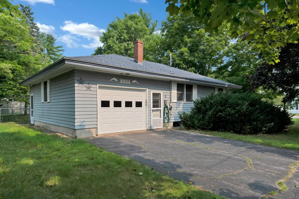 3 Milton Avenue Sanford ME 04073