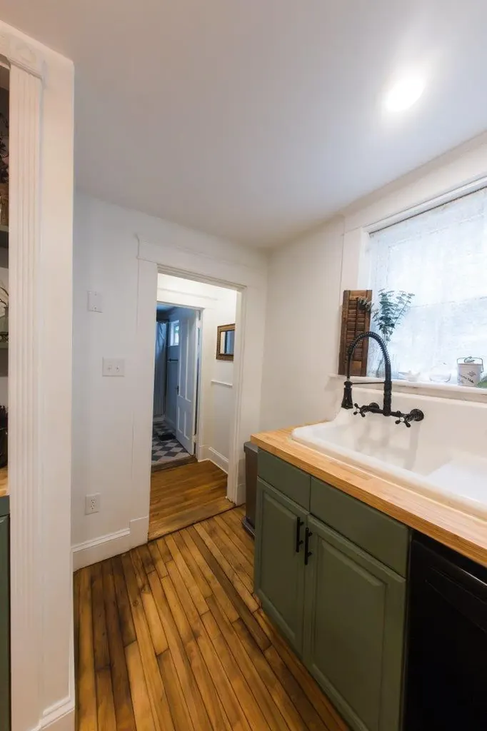 15 Highland Lane Bangor ME 04401