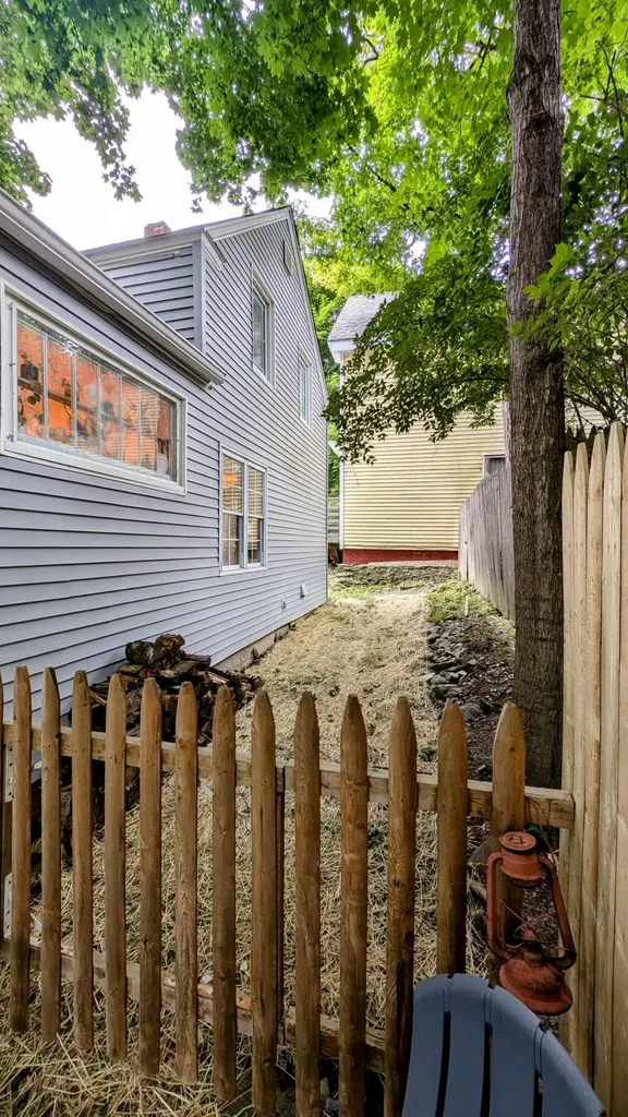 15 Highland Lane Bangor ME 04401