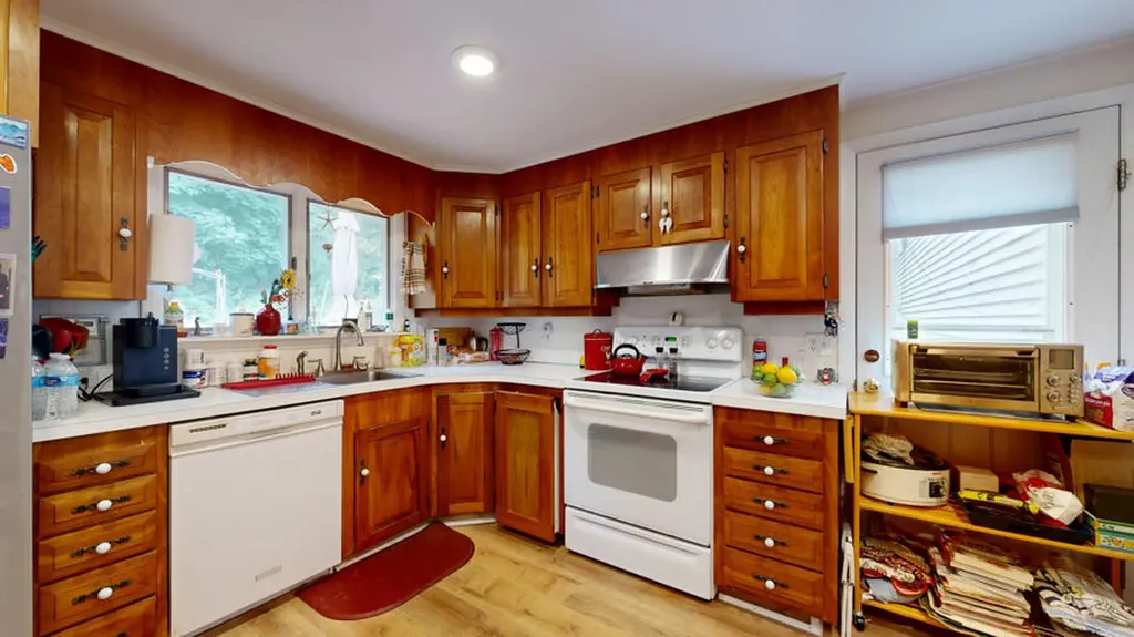 15 Katahdin Avenue Rockland ME 04841