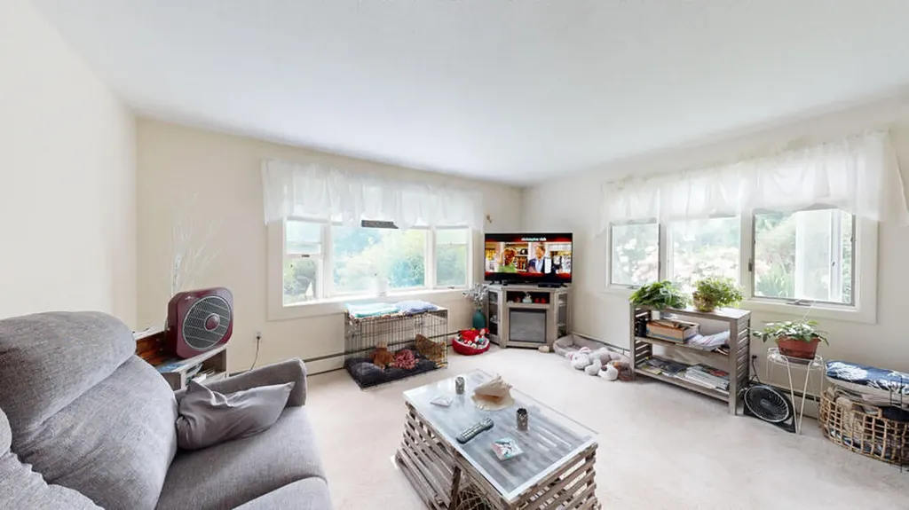 15 Katahdin Avenue Rockland ME 04841