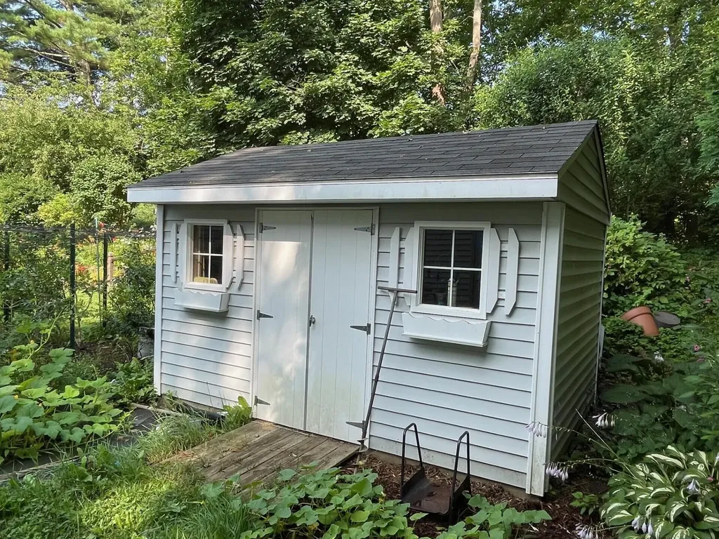 15 Katahdin Avenue Rockland ME 04841