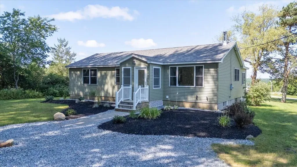 26 Donahue Drive South Thomaston ME 04858