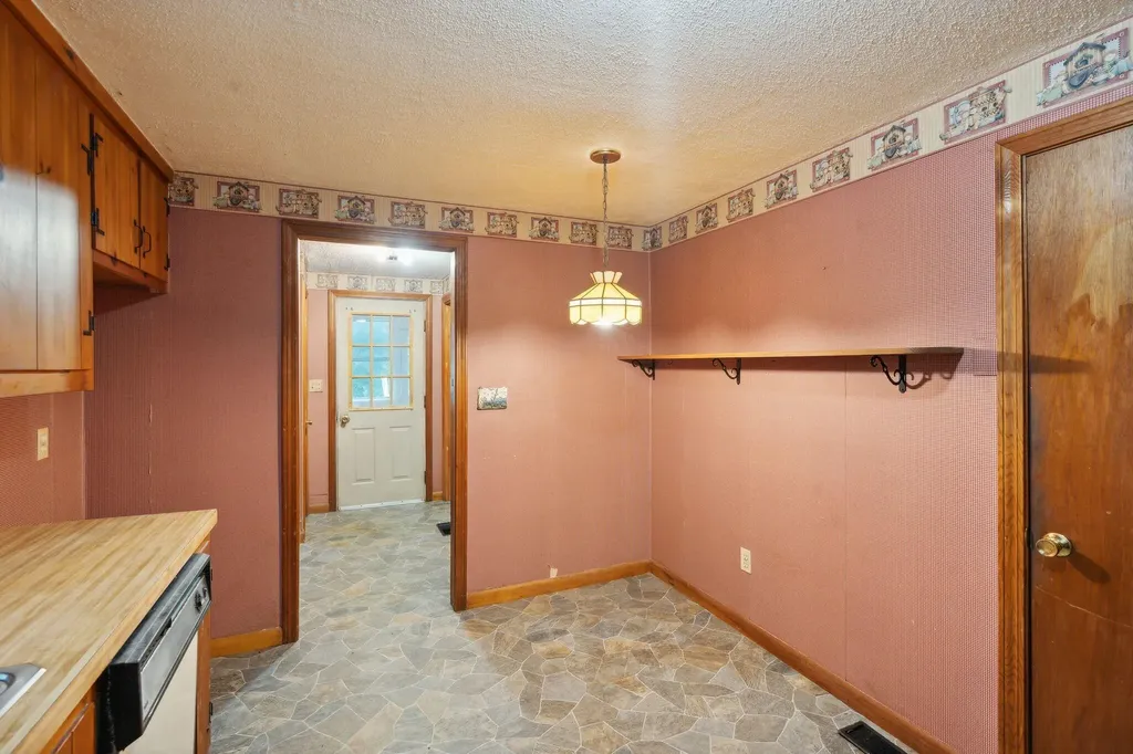 240 River Road Arundel ME 04046