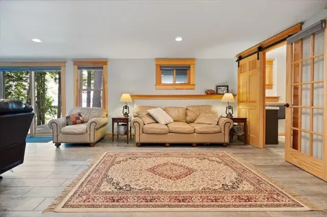 1006&1014 Memorial Drive Winthrop ME 04364
