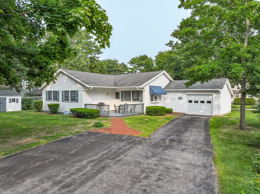26 Bayview Avenue Ogunquit ME 03907