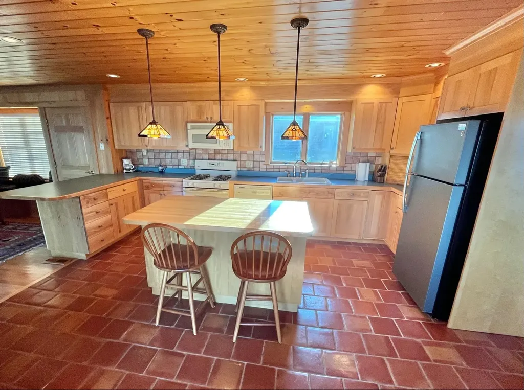 14 Winchester Drive Cutler ME 04626