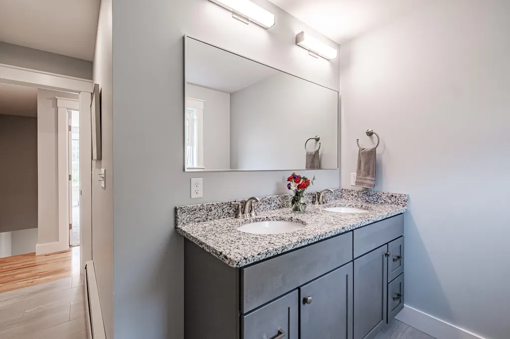 14 Wildlife Lane North Yarmouth ME 04097