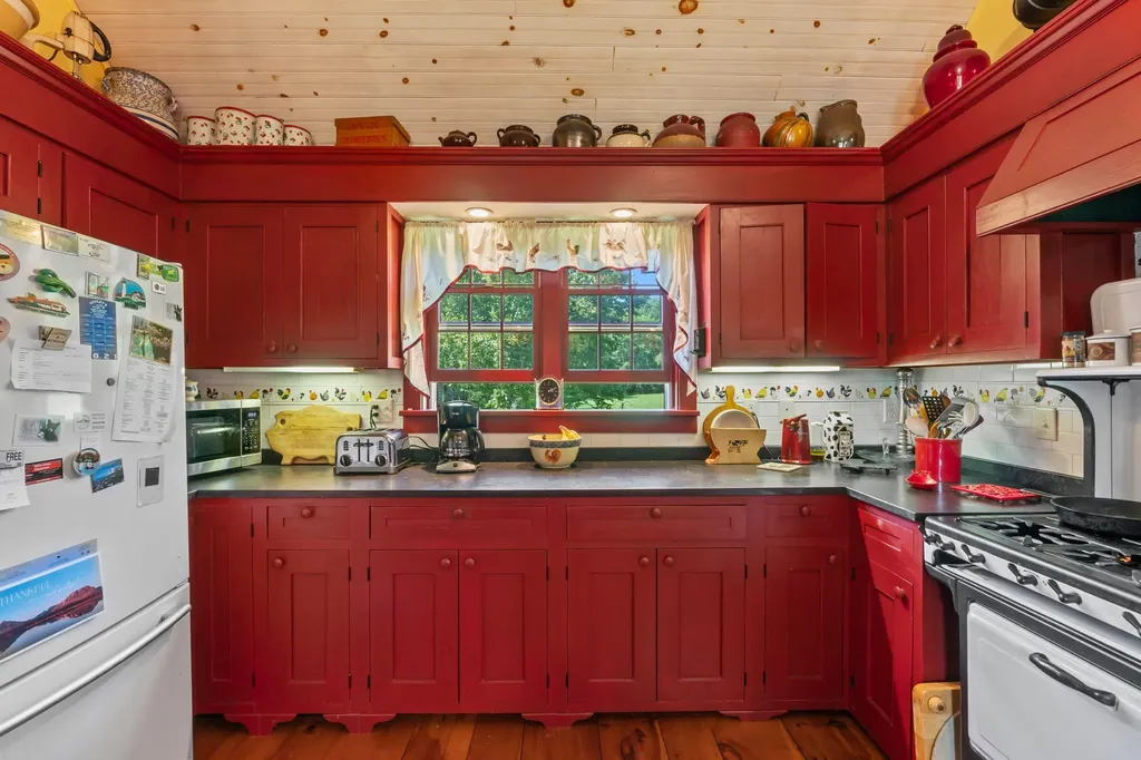 54 Pork Street Lebanon ME 04027
