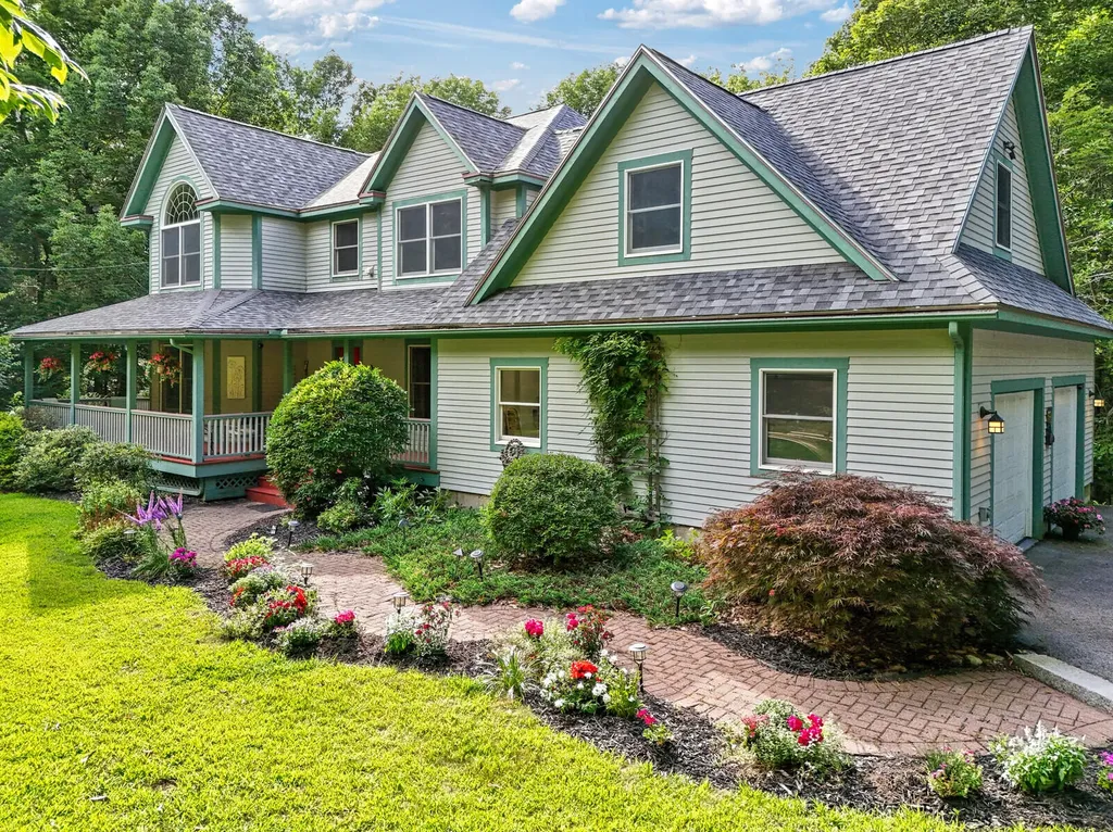 16 Bostwick Road Brunswick ME 04011
