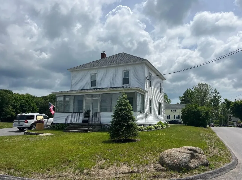 17 Grayson Street Biddeford ME 04005