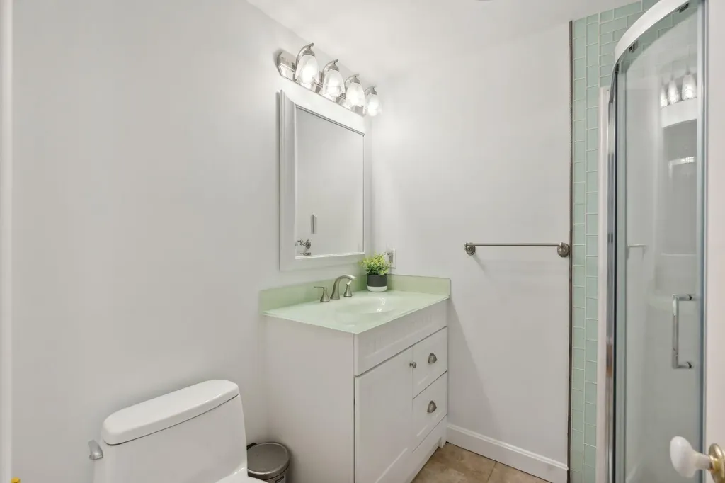 9 Penwood Circle Cape Elizabeth ME 04107