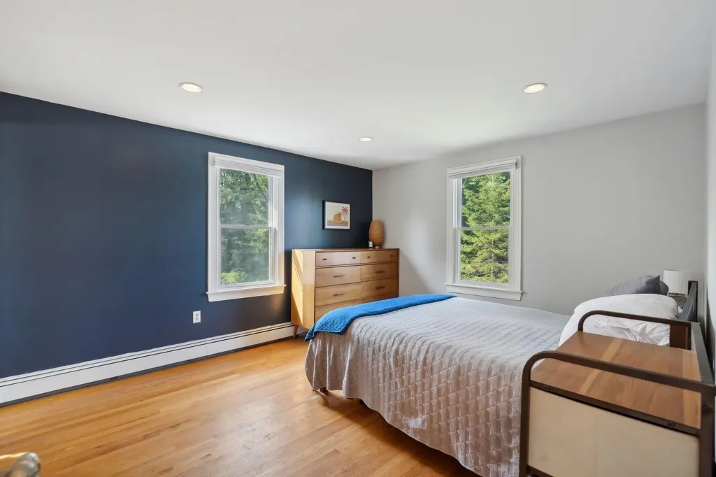 9 Penwood Circle Cape Elizabeth ME 04107
