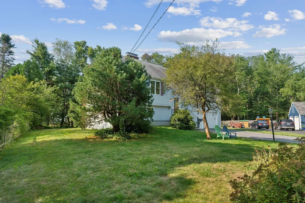 9 Penwood Circle Cape Elizabeth ME 04107