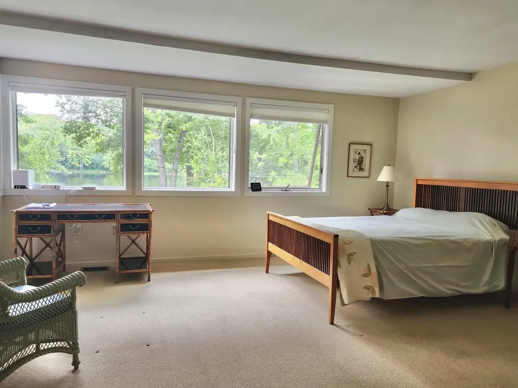 12 University Place Orono ME 04473