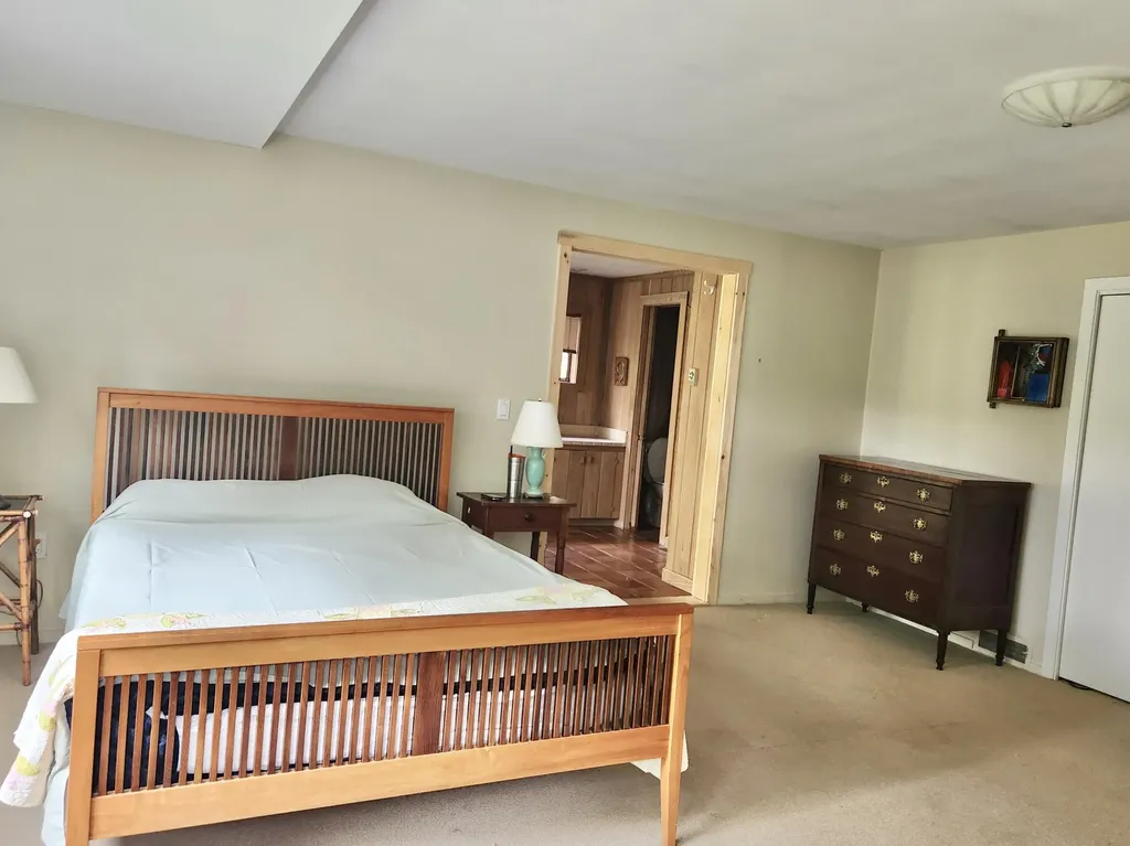 12 University Place Orono ME 04473