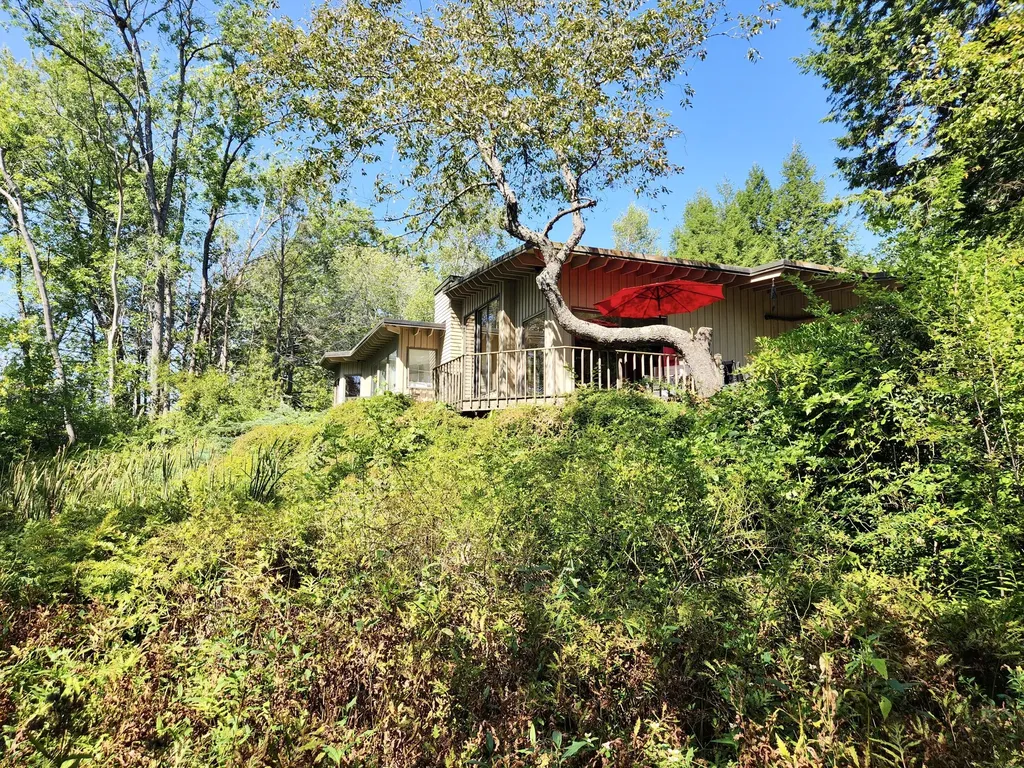 12 University Place Orono ME 04473