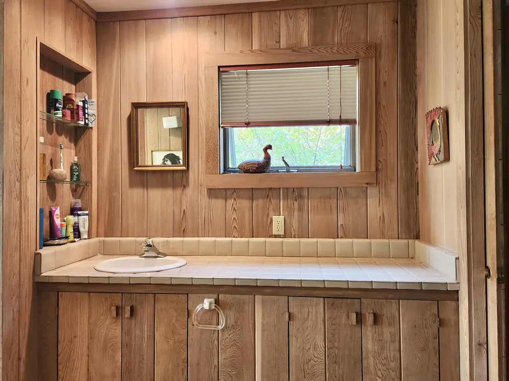 12 University Place Orono ME 04473
