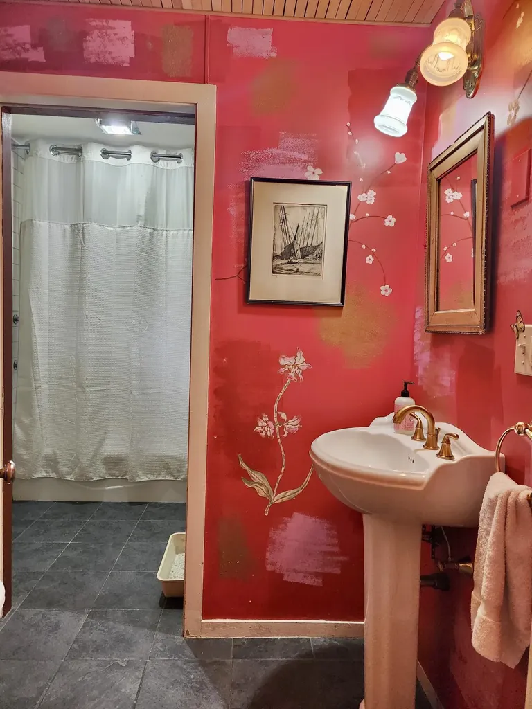 12 University Place Orono ME 04473