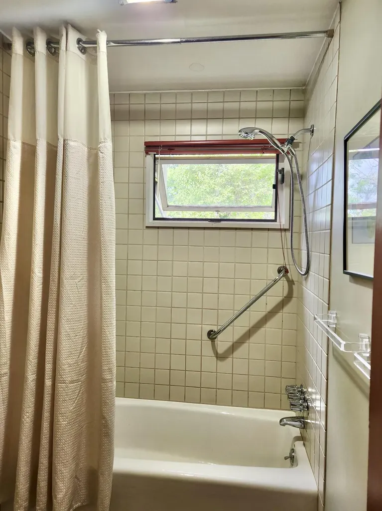 12 University Place Orono ME 04473