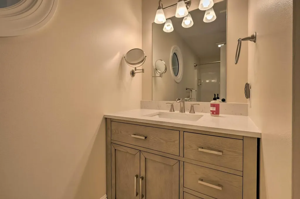 649 Walnut Hill Road North Yarmouth ME 04097